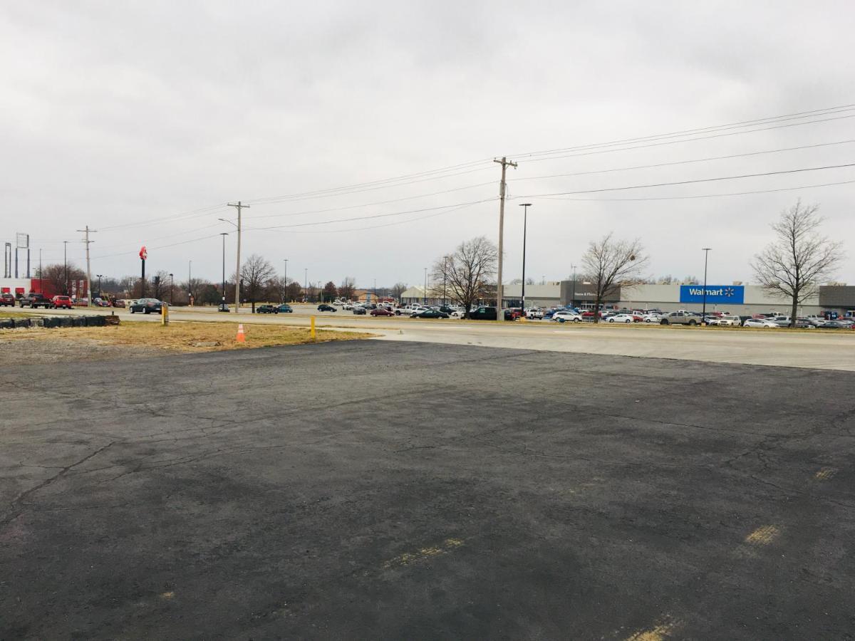 Budget Inn Caravan Motel Harrisonville Exterior foto